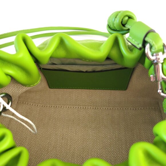 Tory Burch Willa Soft Quilt EW Drawstring Shoulder Bag Handbag Wheatgrass 166074 - Picture 8 of 8